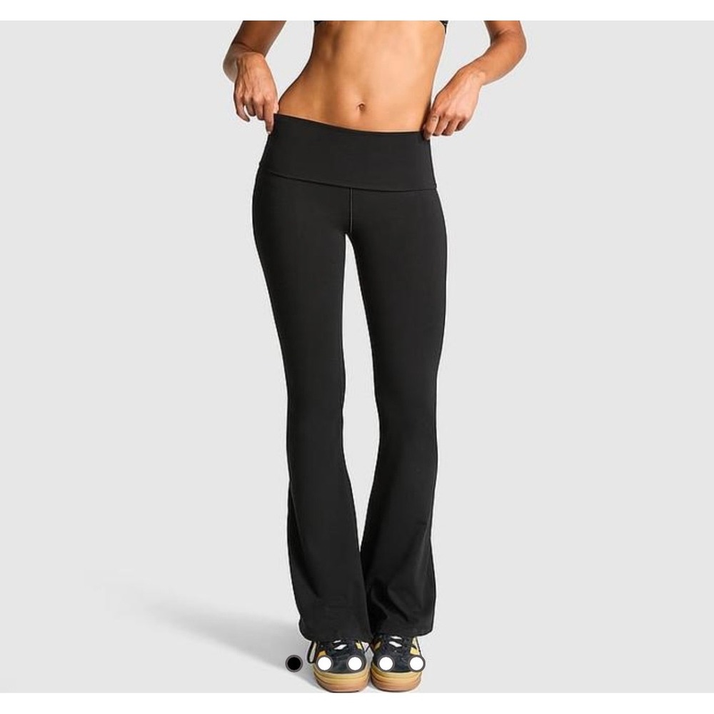 Victoria's Secret PINK Black Rhinestone Foldover Flare Yoga Pants Bootcut Size M - Picture 3 of 10